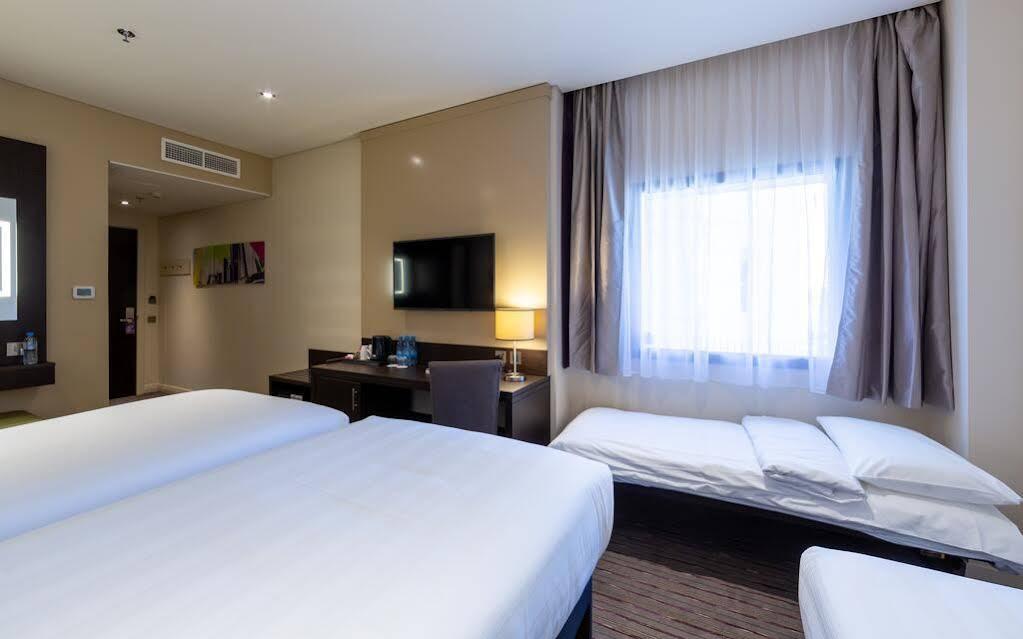 Premier Inn Doha Airport Exterior foto