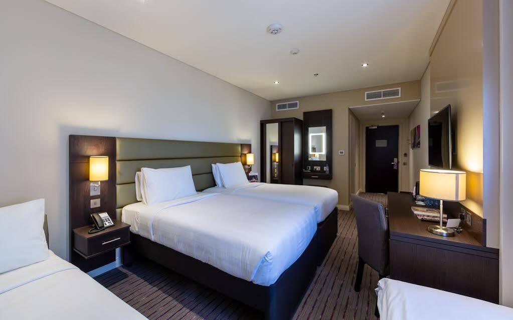 Premier Inn Doha Airport Exterior foto