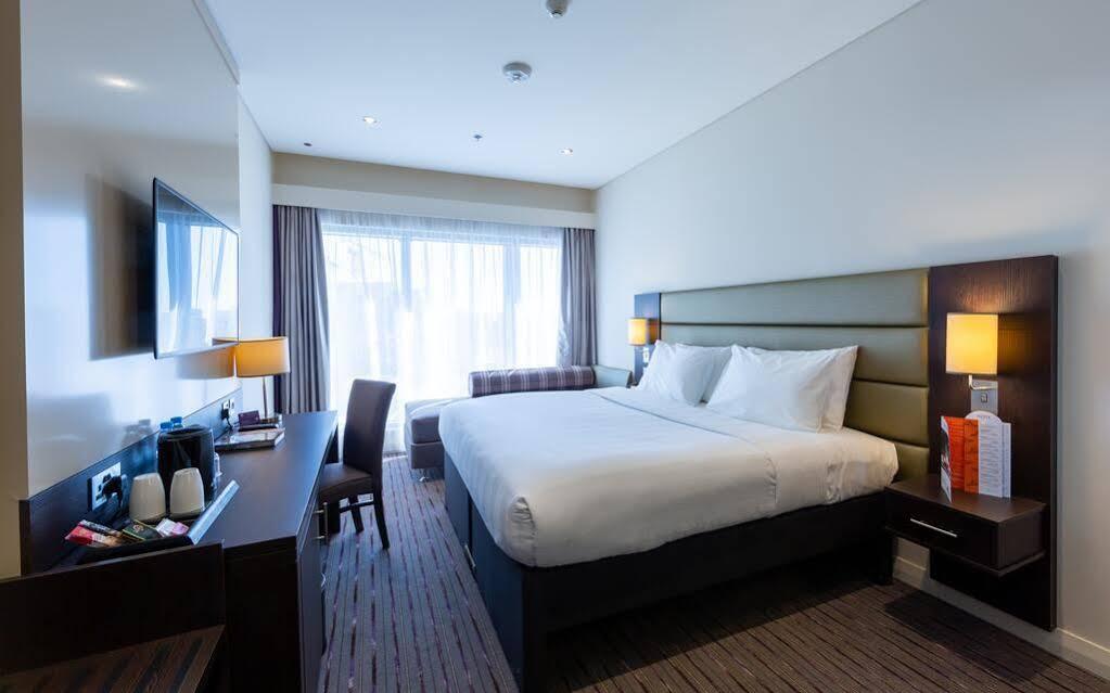 Premier Inn Doha Airport Exterior foto